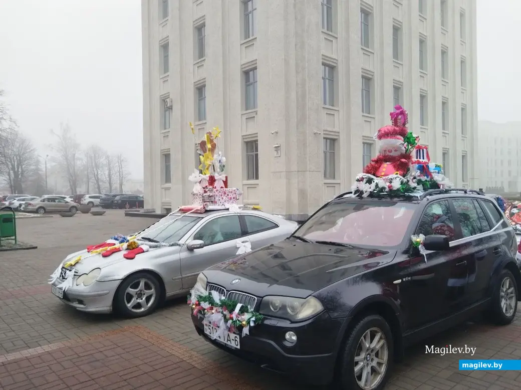 20 декабря 2025 года. Могилев. Новогодний автопарад «За рулем Дед Мороз».
