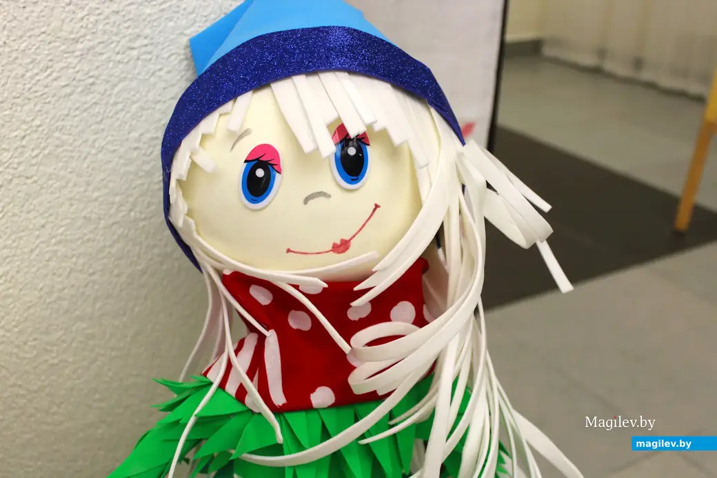 20 декабря 2025 года. Могилев. Выставочный зал. Выставка «Каляровая скарбонка».