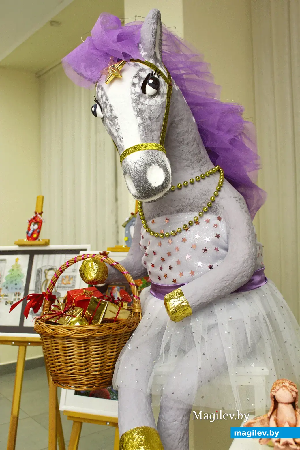 20 декабря 2025 года. Могилев. Выставочный зал. Выставка «Каляровая скарбонка».