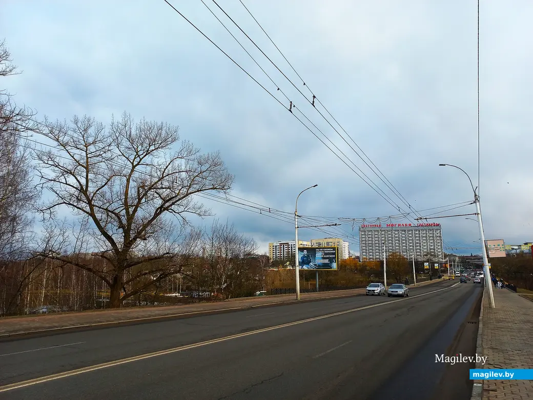2023-й год, Могилев, мост через Дубровенку по проспекту Мира.