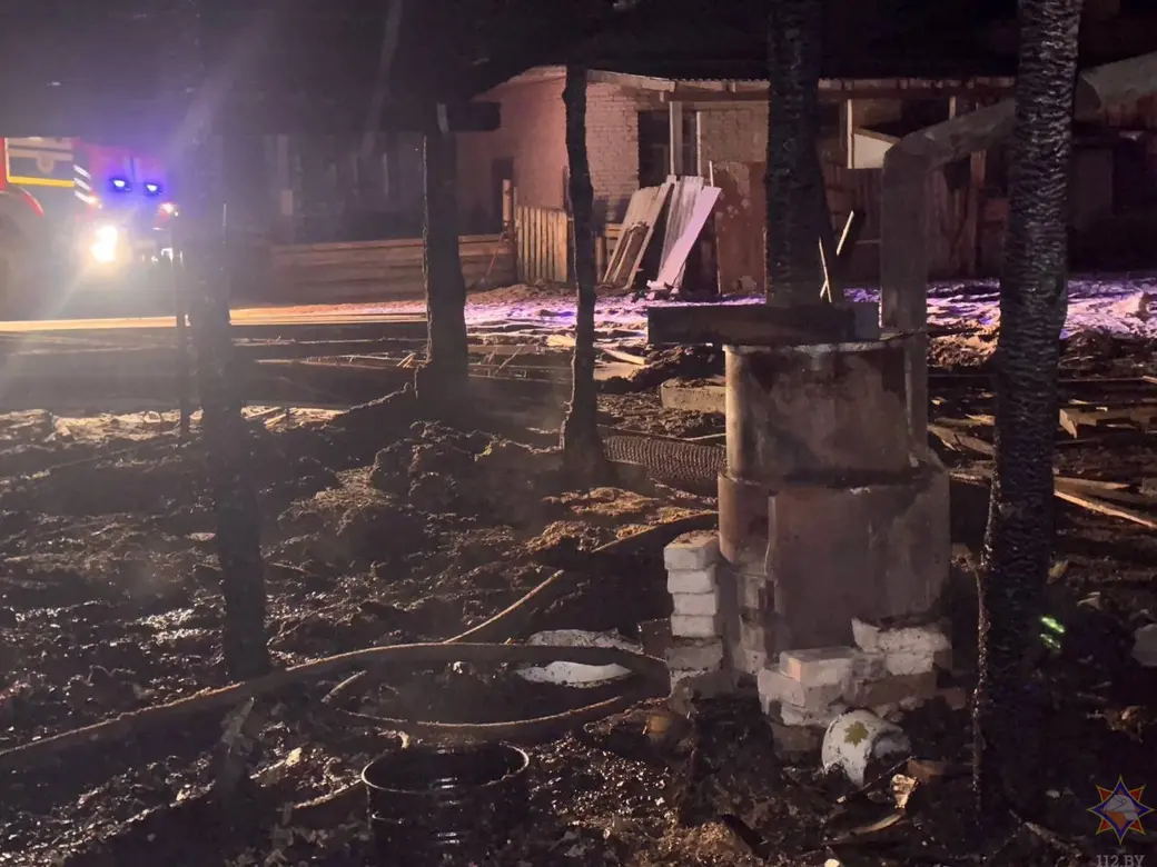 26 декабря 2025 года. Десятки свиней погибли на пожаре в Могилевском районе. Фото: МЧС.