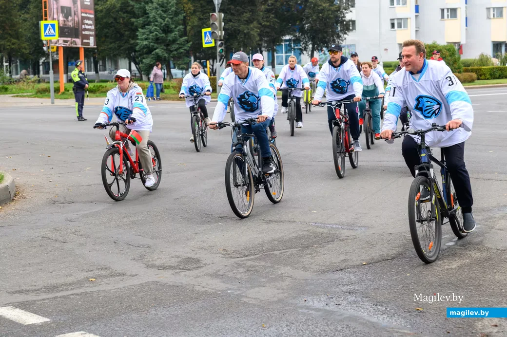 19.09.2026. Улица Минская. Велопробег в честь Дня народного единства