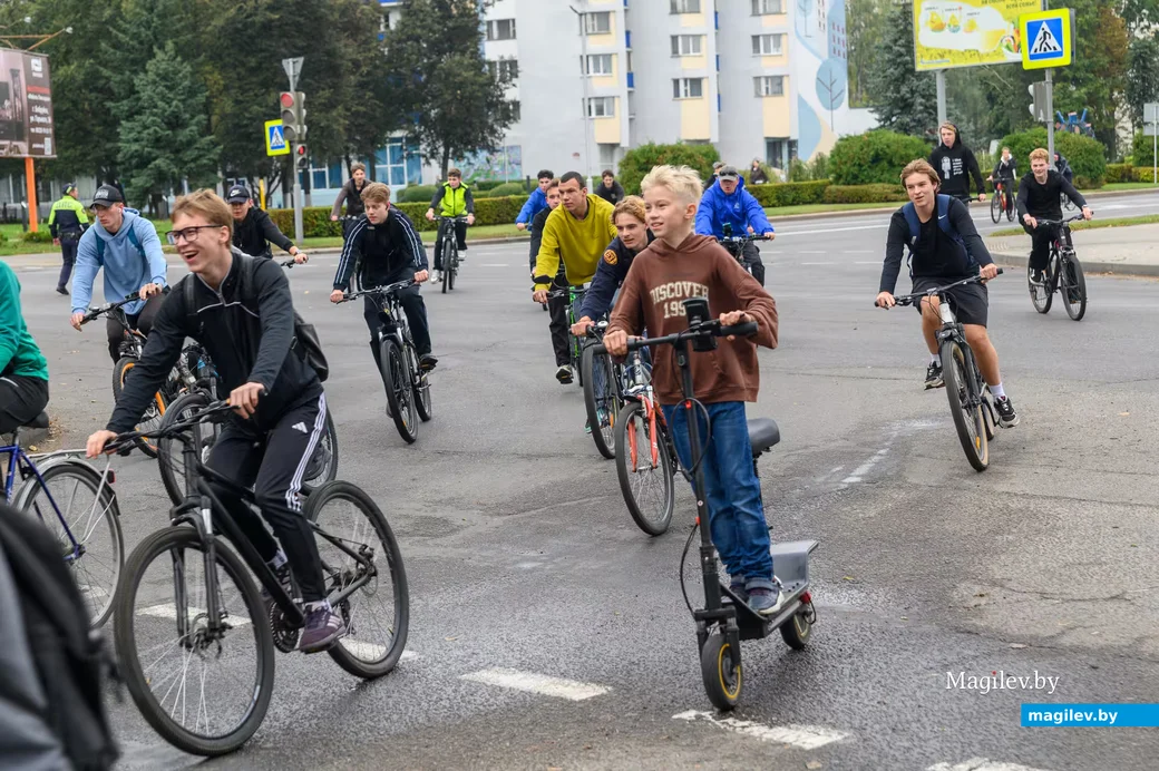 19.09.2026. Улица Минская. Велопробег в честь Дня народного единства