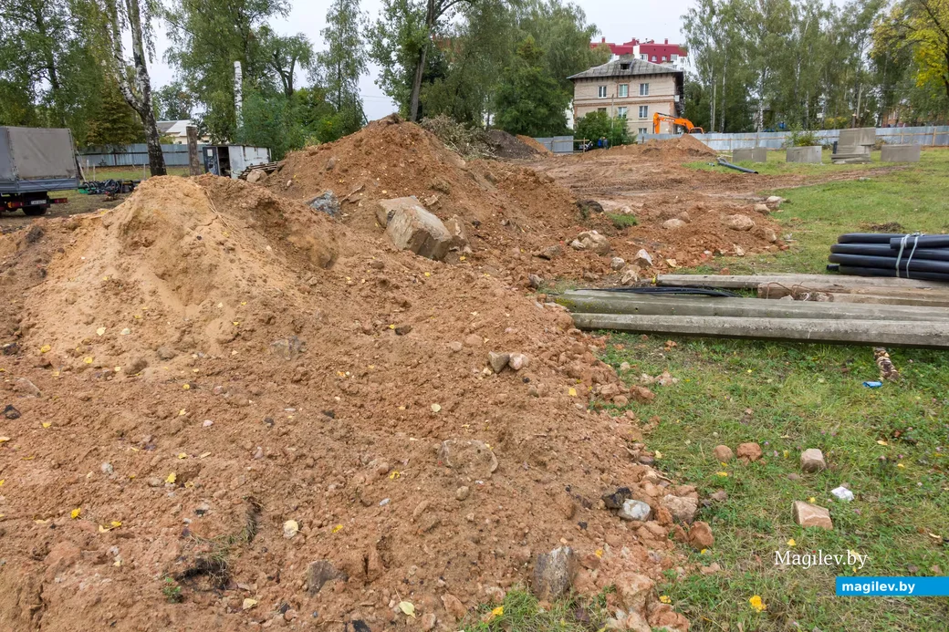 22.09.2026. Ленинский район, Бобруйск, Могилёвская область, 213817, Беларусь. Начато строительство