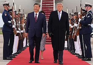 Трамп заявил, что вопрос ИИ будет большой темой обсуждения на его встрече с Си Цзиньпином