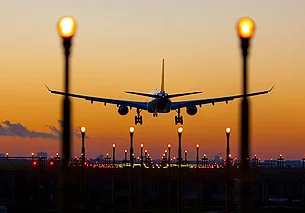 Самолет Boeing 737, выполнявший рейс Дубай-Тель-Авив, совершил экстренную посадку