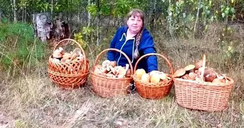 Вере Костусевой из д. Проскурни Жлобинского района и ее трофеи.
