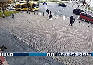 В Могилеве водитель легковушки столкнулся с автобусом