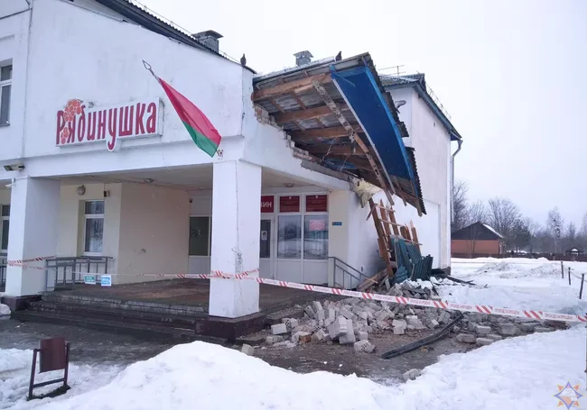 В Глусском районе обрушилась кровля торгового центра