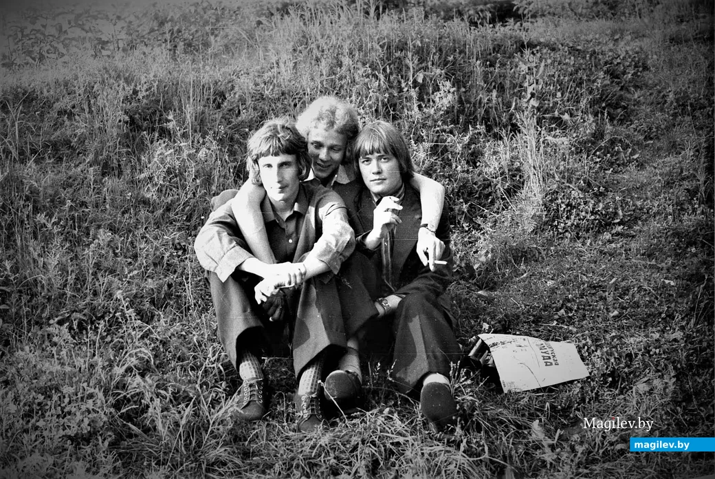 1973-й год, Могилев, Дубровенка. В центре – Виктор Поревой.