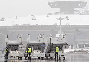 Мощный снегопад в Москве: отменены десятков авиарейсов