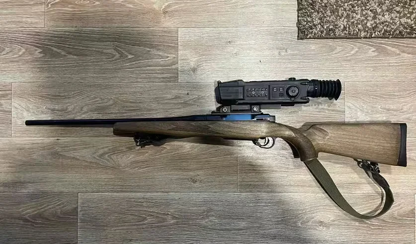 Во время охоты мужчина выстрелил во внезапно появившуюся рысь. Фото: СК.