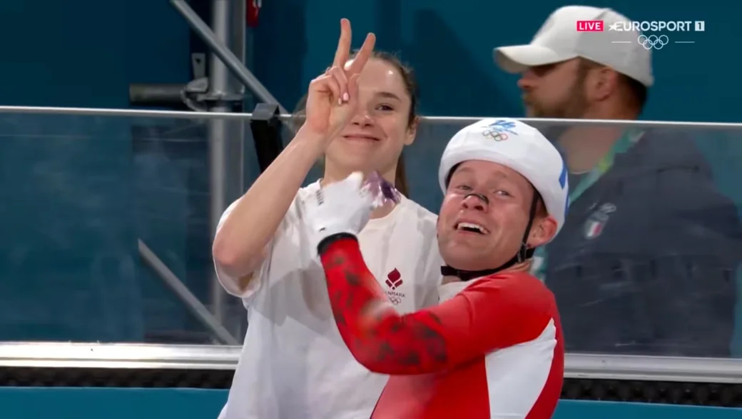 21.02.2026, Олимпийские игры. Виктор Хальд Торуп (Дания) с женой. Второе место для Дании – победа