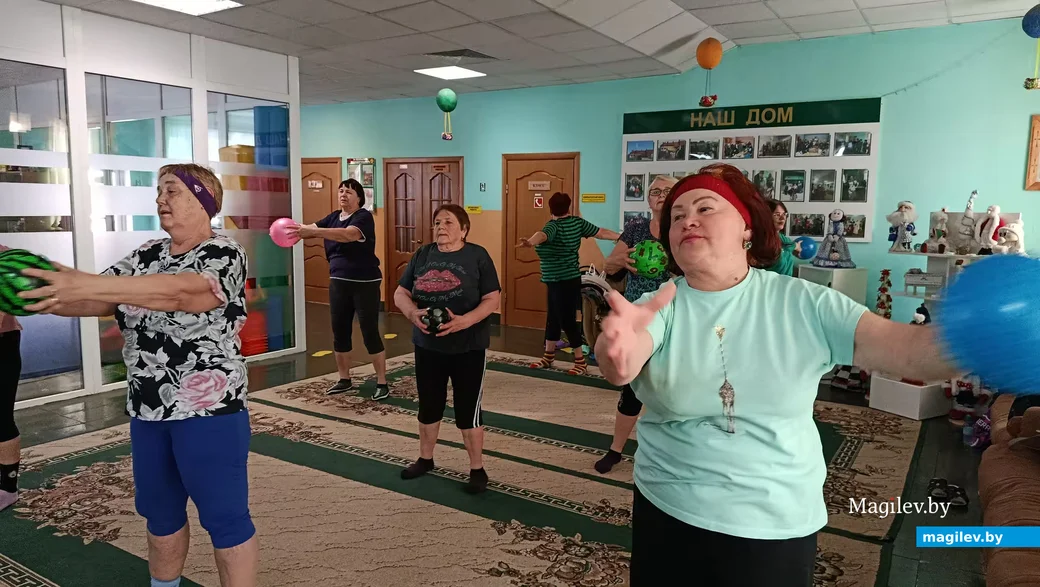 Февраль 2026 г. На занятиях фитнес-кружка в отделении дневного пребывания для граждан пожилого