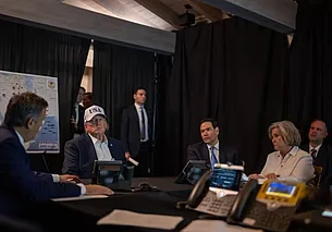 Дональд Трамп сообщил о гибели верховного лидера Ирана Али Хаменеи