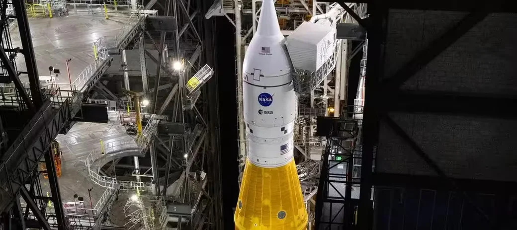 Ракета-носитель Space Launch System (SLS). 