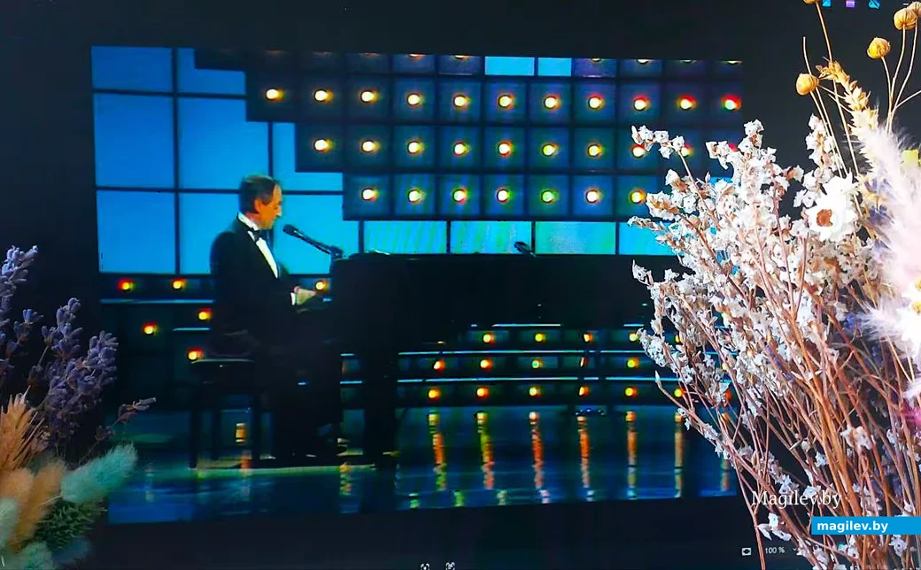   1984-й год, Нил Седака.