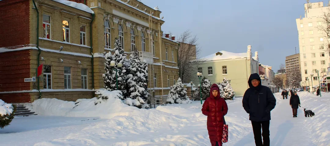 «Если бомж бросает мусор, где попало, это значит, можно город превращать в собачий туалет?