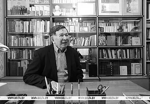 Умер народный поэт Владимир Каризна, соавтор гимна Беларуси