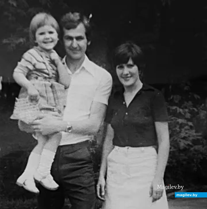 1982-й год, Могилев. Анатолий и Татьяна с дочерью Леной.