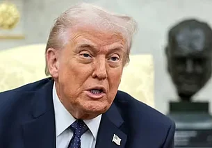 Трамп потребовал от Ирана безоговорочной капитуляции