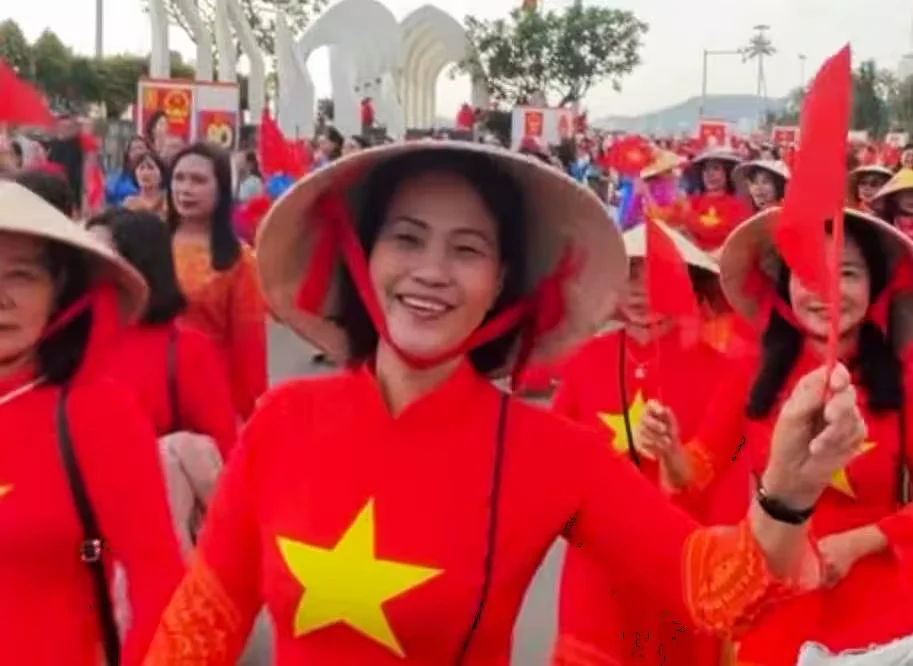 Вьетнам, город Нячанг, 8 марта 2026 года. Женский праздник на побережье Южно-Китайского моря. 