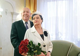 «Могу сказать, что у нас всё получилось». 50 лет идут рядом супруги Соркины из Бобруйска