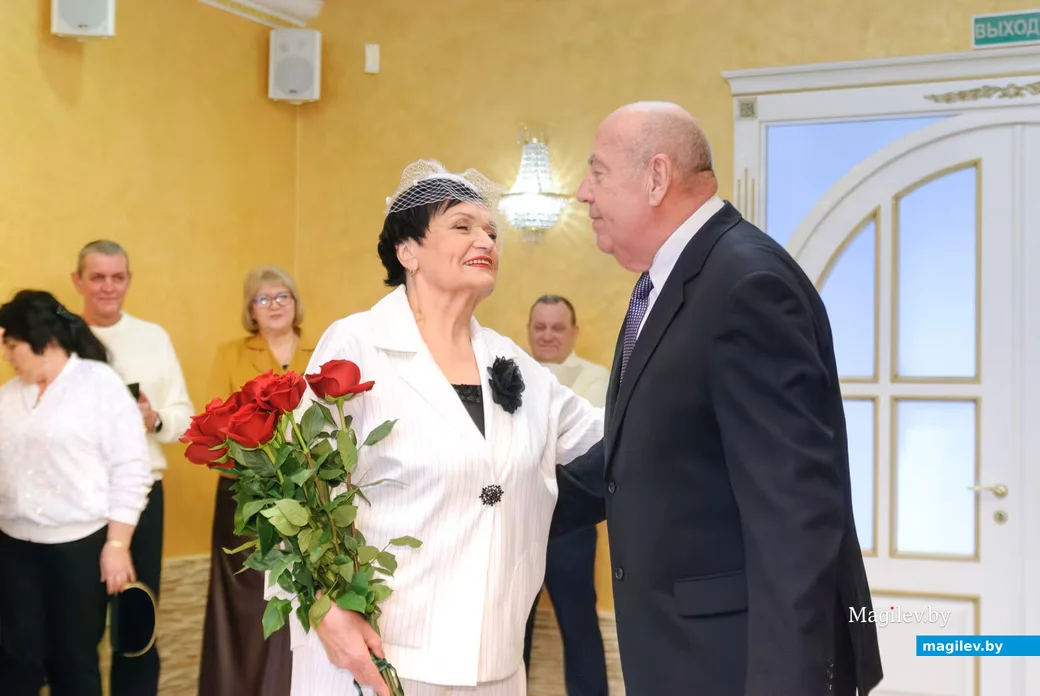 06.03.2026. Отдел ЗАГС Бобруйского горисполкома. Свадебная пара. Галина Николаевна и Борис