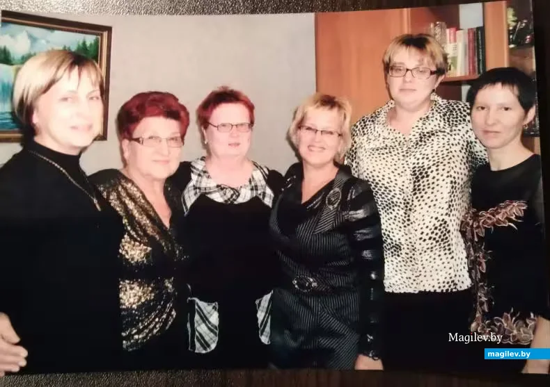 Лукреция Ивановна Саттарова с учителями 2-й гимназии Бобруйска.