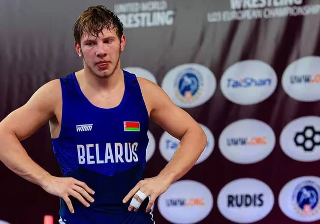 Белорусский борец вышел в финал молодежного чемпионата Европы