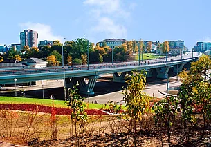 В Могилеве перекрыли движение по мосту через Дубровенку на улице Лазаренко