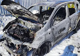 В Могилеве на улице Московской горел автомобиль (видео)