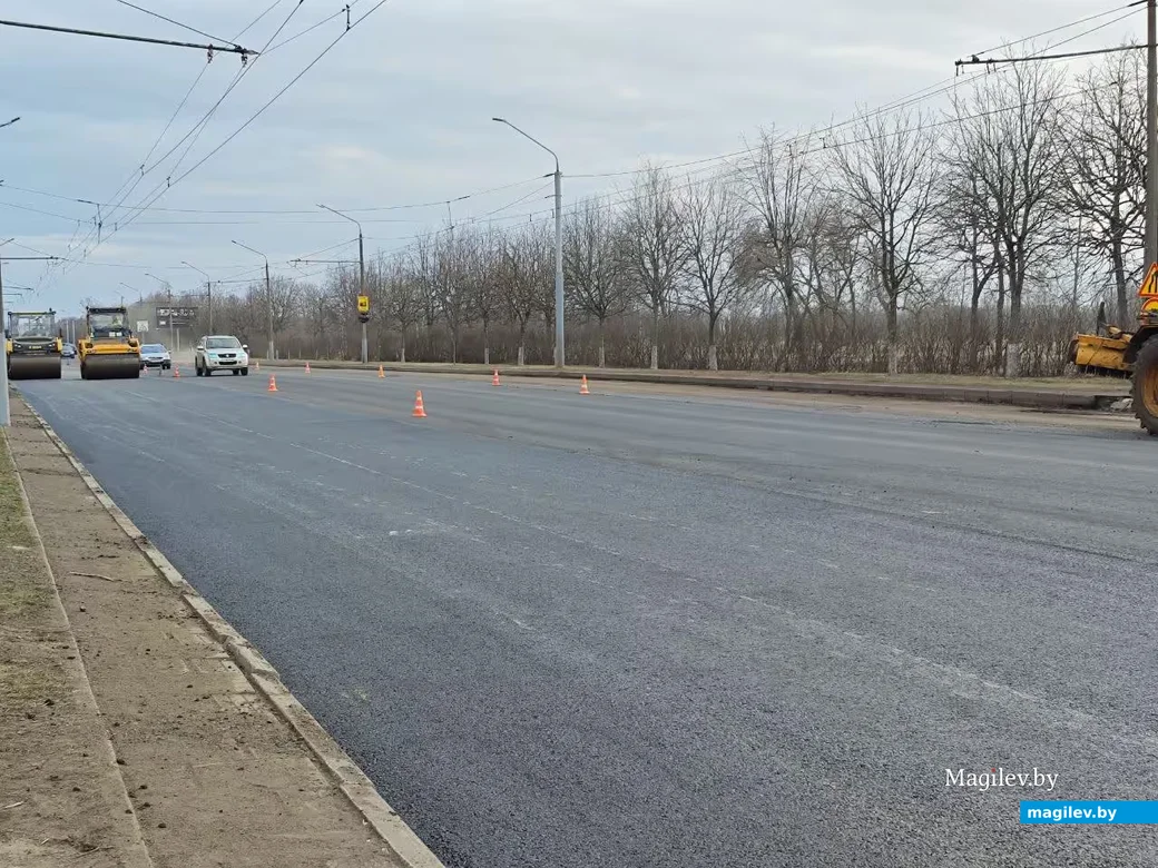 26 марта 2026 года. Могилев. Ремонт проезжей части проспекта Шмидта.  