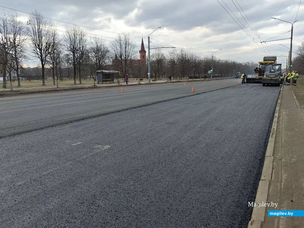 26 марта 2026 года. Могилев. Ремонт проезжей части проспекта Шмидта.  