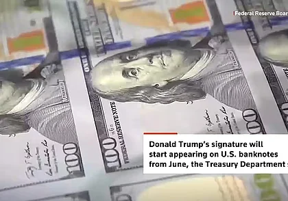 На долларах США будет стоять подпись Дональда Трампа