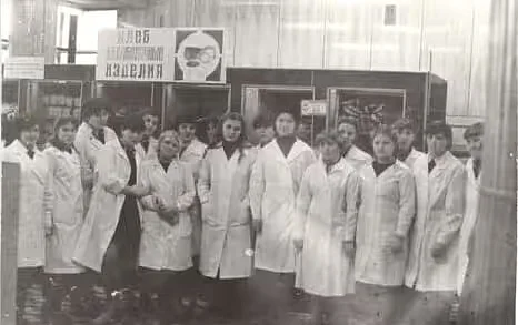 Во время обучения на УПК учащиеся ходили на экскурсии в магазины. На этом фото они в магазине