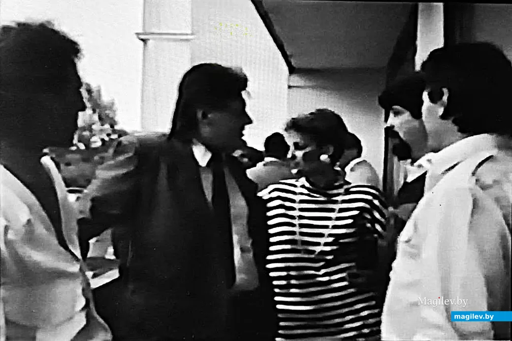 16.06.1989, Могилев. Балкон ресторана гостиницы «Турист». Марат Фарберов с друзьями (Пивоваров,