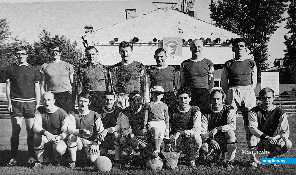  1970-й год, Могилев, стадион «Спартак». Команда англичан «Полиспиннерс».