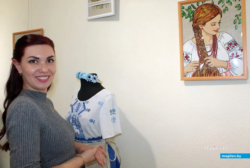 2 апреля 2026 года. Могилев. Выставочный зал. Выставвка «Могилевчанки в стеклянных узорах