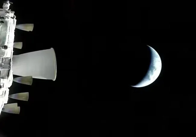 NASA опубликовало первую фотографию Земли, сделанную с корабля «Орион»
