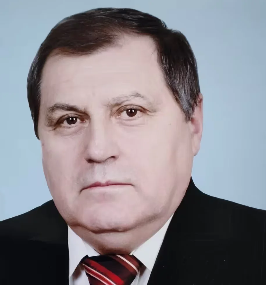 Медведок Владимир Иванович.
