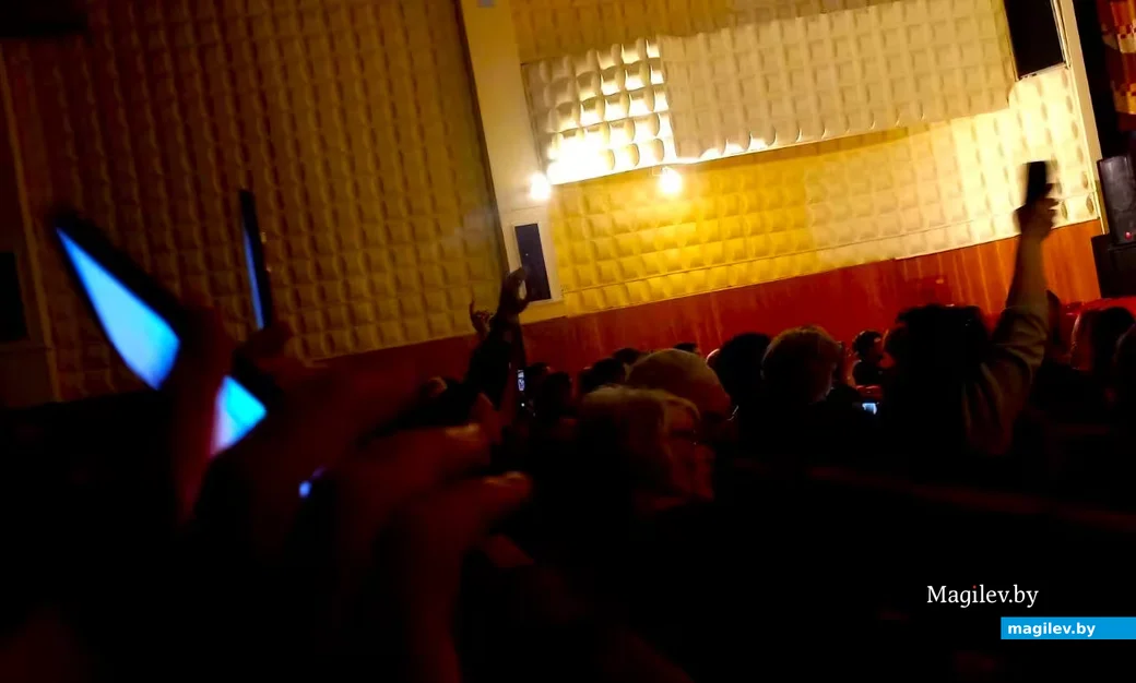 04.04.2026, Могилев, ДК «Моготекс». Выступление  рок-групп «The Pinkies»  и «Барон Мюнхгаузен». До, во