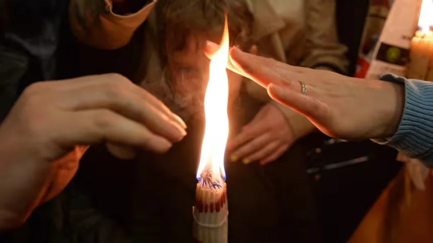 Благодатный огонь. Фото: РИА Новости. 