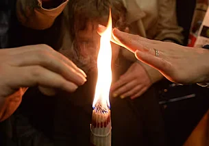 Благодатный огонь от гроба Господня доставят в Беларусь утром 12 апреля