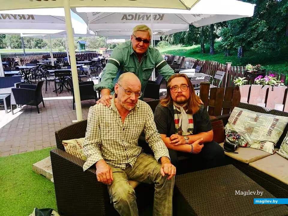  2018 год, Могилев. Плейшнер (сидит слева) с друзьями.