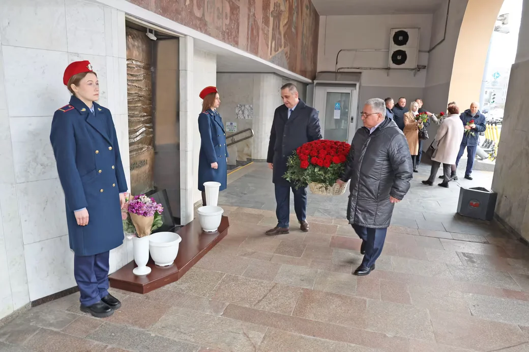 11 апреля 2026 года. Каждый год в этот день возле знака «Река памяти» выставляется Почетный