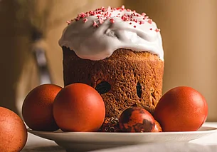 Врач: на Пасху можно съесть 2-3 яйца