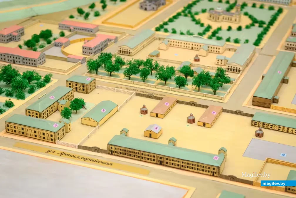 04.04.2026. Макет Бобруйской крепости создали в Центре туризма, краеведения и экскурсий детей и