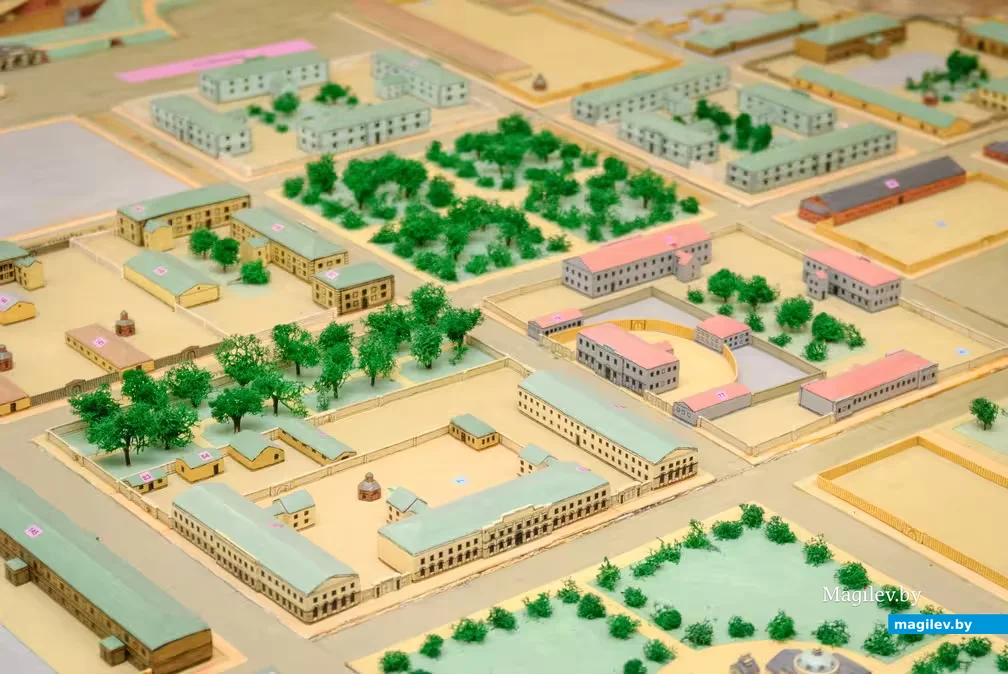 04.04.2026. Макет Бобруйской крепости создали в Центре туризма, краеведения и экскурсий детей и