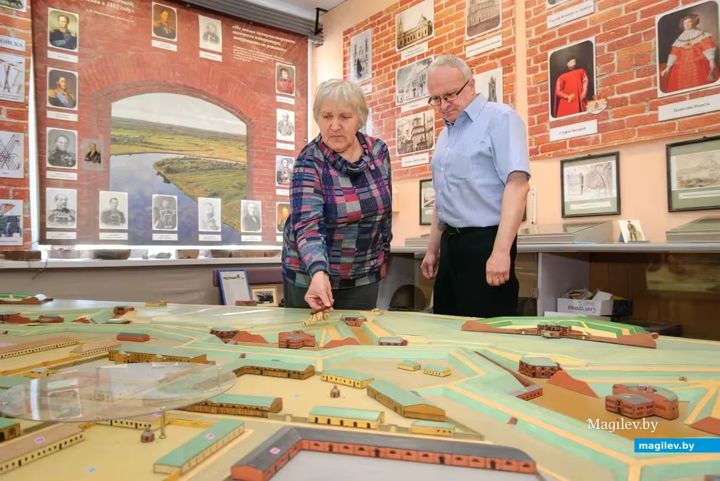 04.04.2026. Макет Бобруйской крепости создали в Центре туризма, краеведения и экскурсий детей и